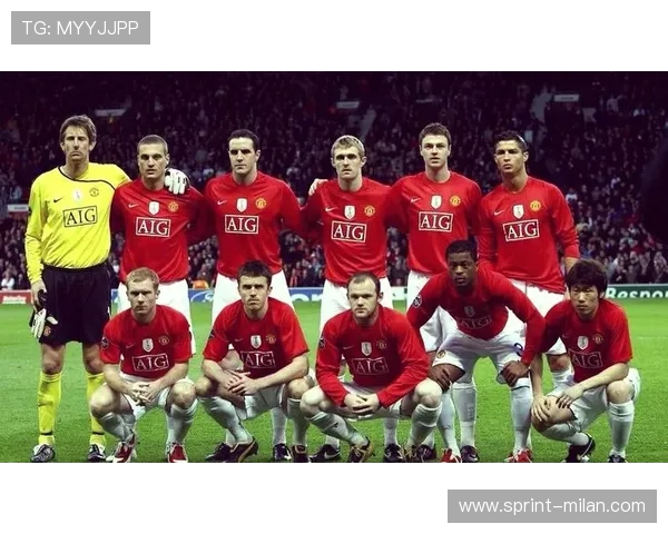 中场足球球星全名及其在足球历史中的重要地位解析 中场足球球星全名及其在足球历史中的重要地位解析