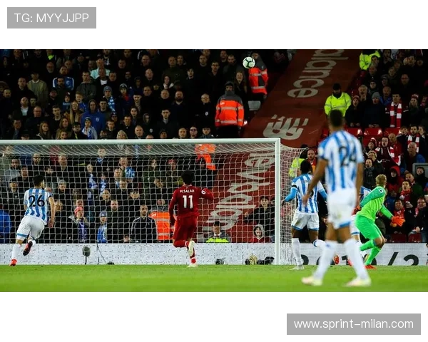 足球明星下车引发热议 球迷纷纷讨论背后原因与未来动向 足球明星下车引发热议 球迷纷纷讨论背后原因与未来动向